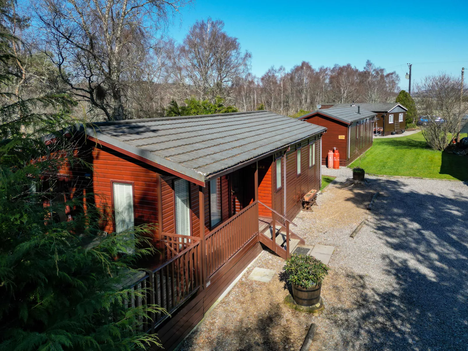Pinemarten Lodge-Outside