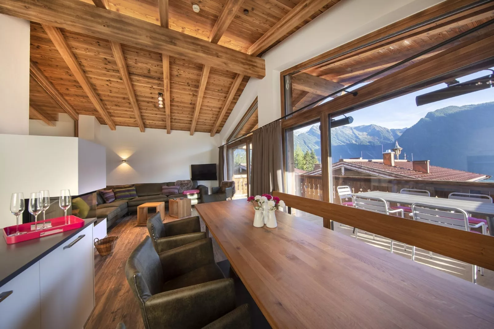 Nationalpark Chalet Grosser Geiger-Dining room