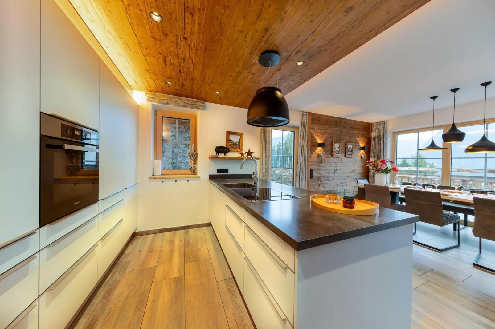 Nationalpark Chalet Schlieferspitze-Kitchen