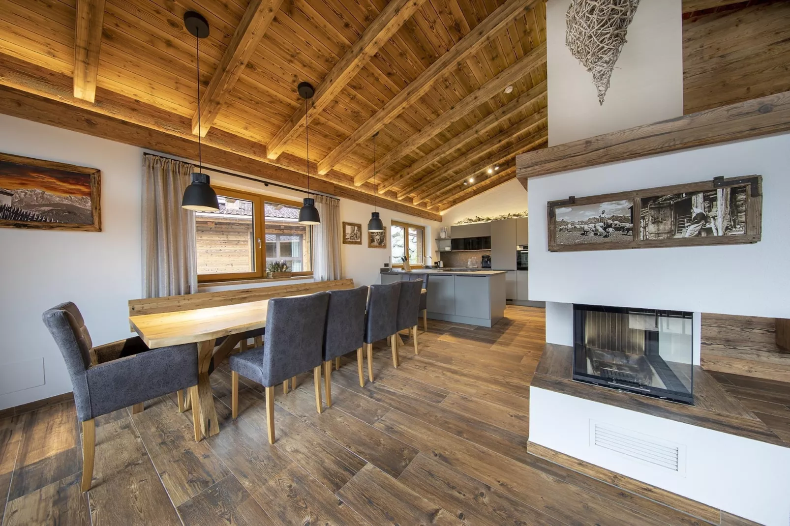Nationalpark Chalet Malhamhorn-Dining room