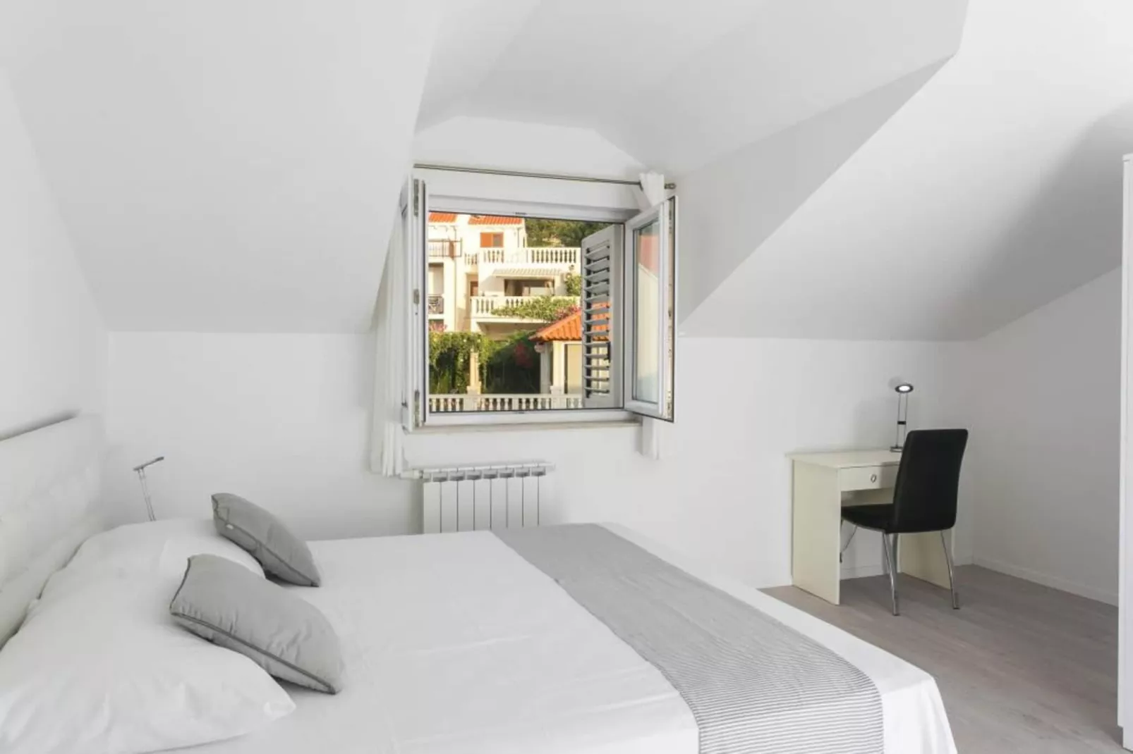 Apartments Villa Dubrovnik - Three Bedroom Apartment - Penthouse with Hot Tub-Bedroom