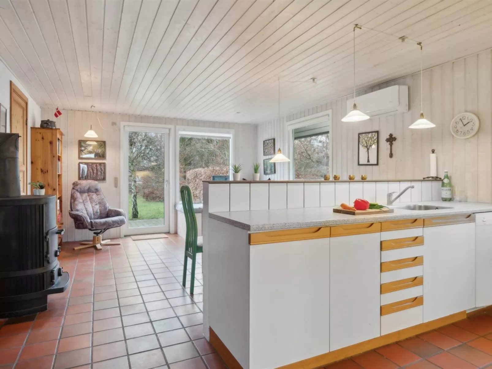 "Naina" - 200m from the sea-Drinnen