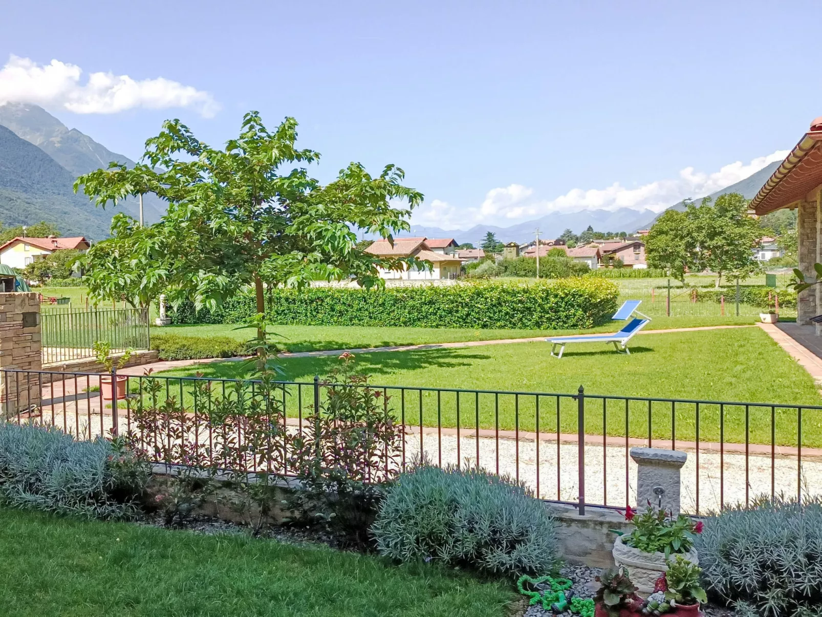 Villa D-Outside