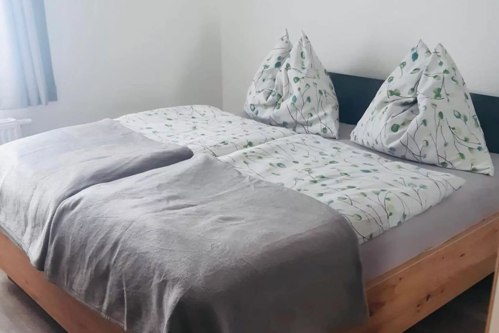 Bettinas Ferienwohnung OG-Chambre