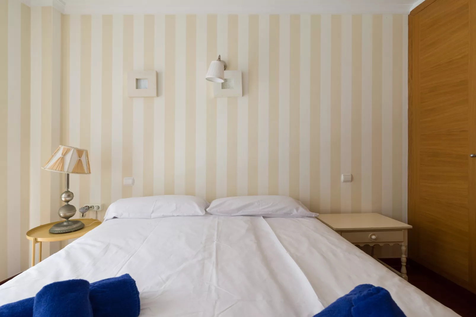 Puente de Piedra-Bedroom