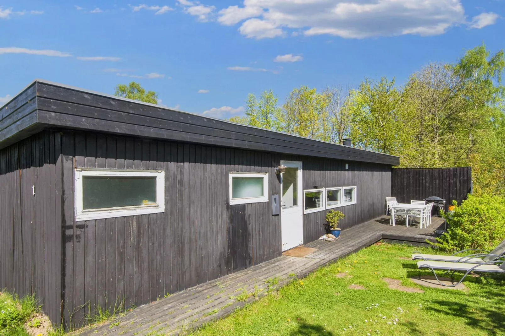 6 person holiday home in Glesborg
