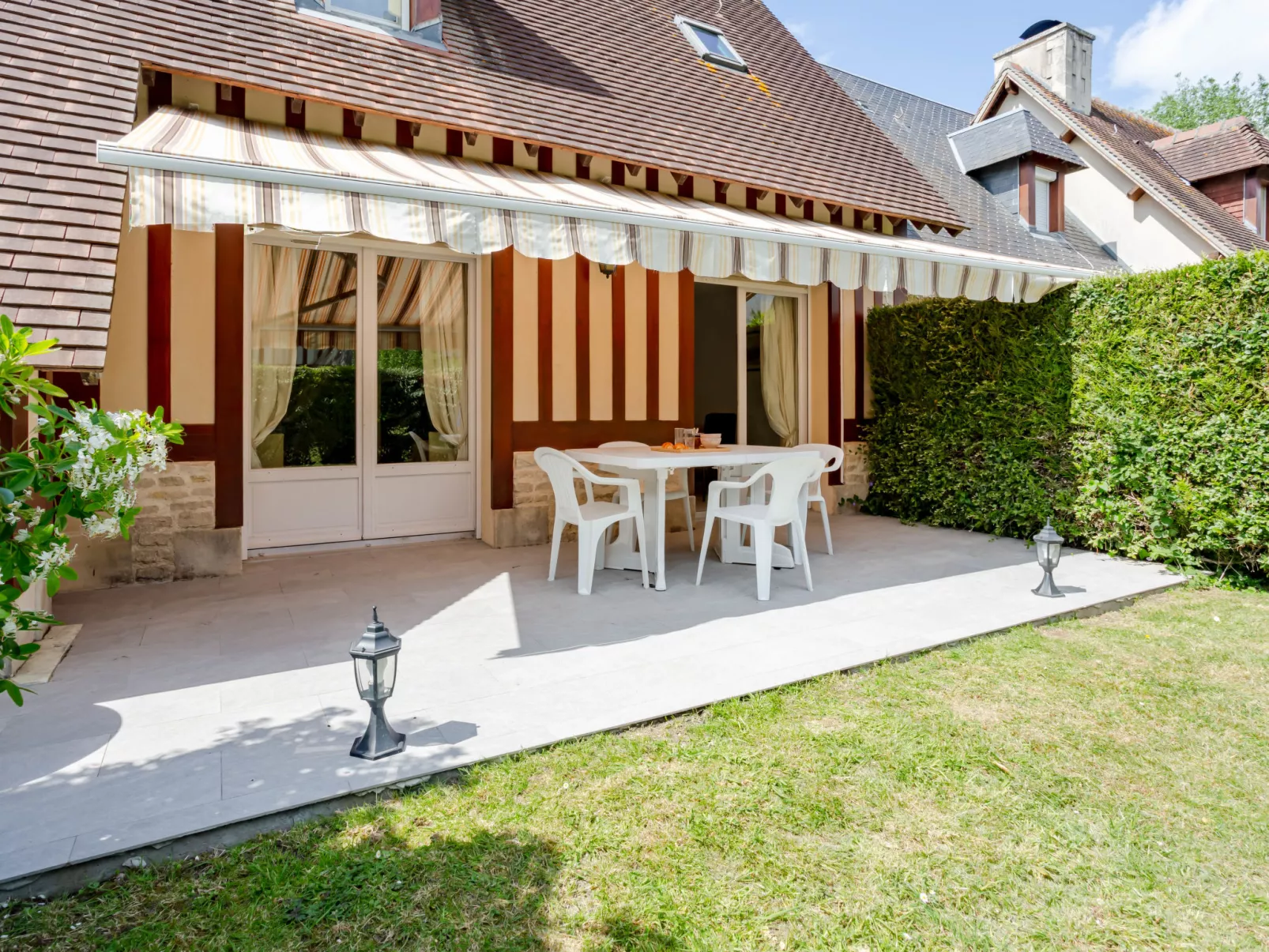 Domaine de Clairefontaine-Outside
