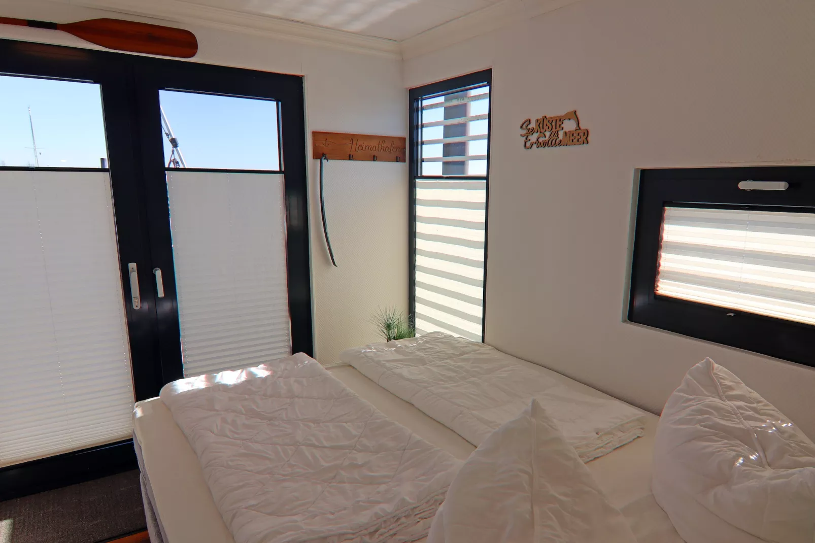 Hausboot Familiy & Friends LP 1 / 3 Personen-Bedroom