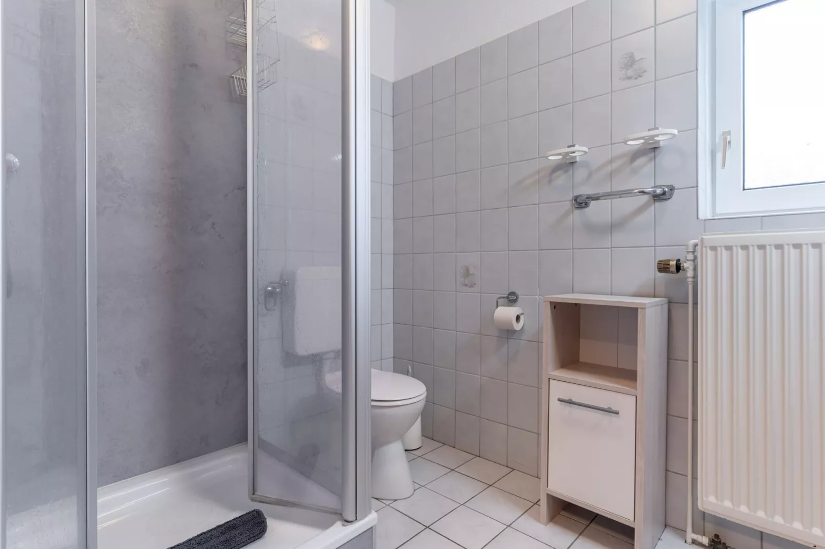 Strand-Grasnelke-Bathroom