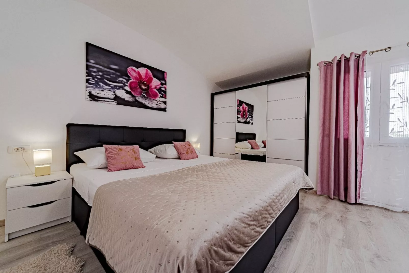 Stone House Blaca - Two Bedroom Stone House with Terrace and Sea View-Bedroom