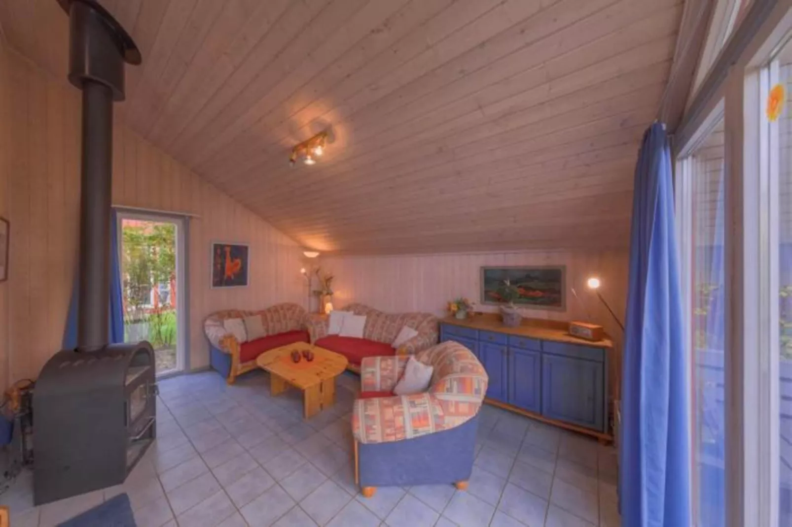 FH Wildgans Comfort mit Sauna & Kaminofen 81 qm 177-Living room