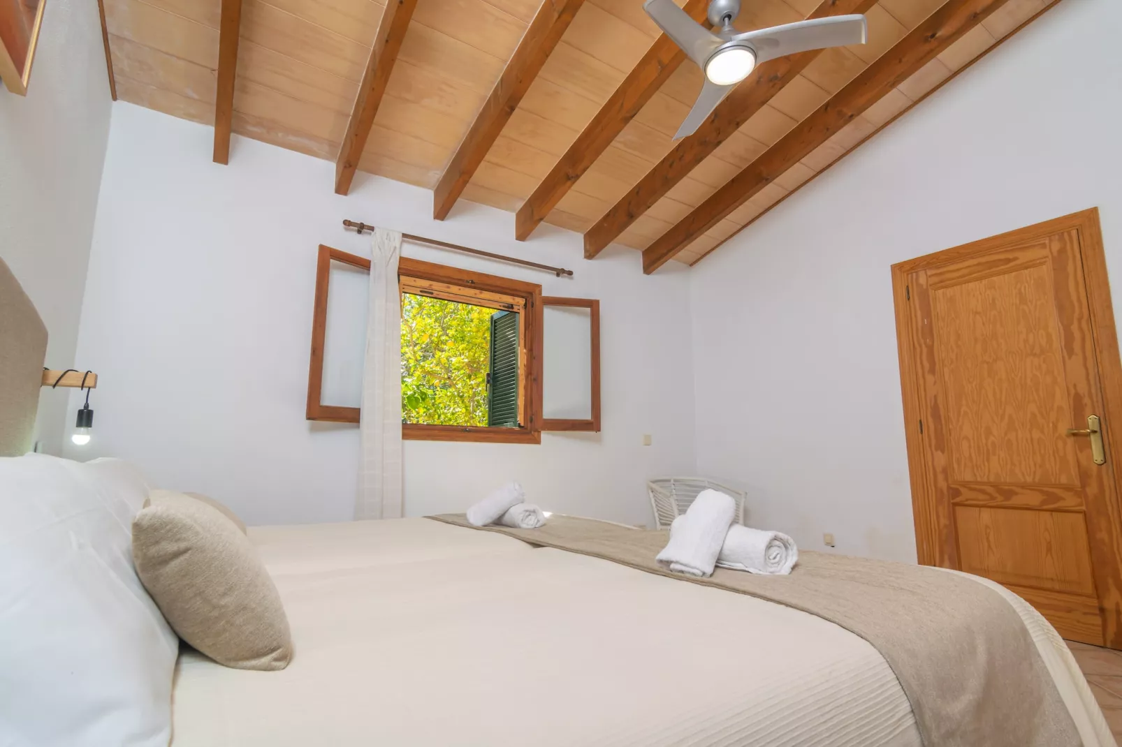 Can Rafalino-Schlafzimmer