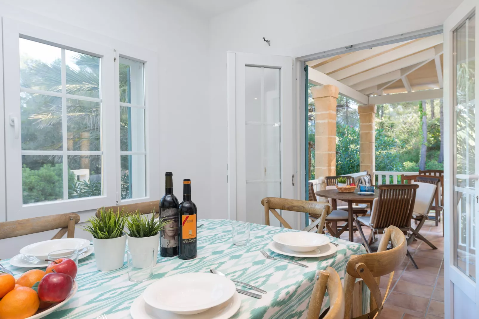 Villa Herdain-Dining room