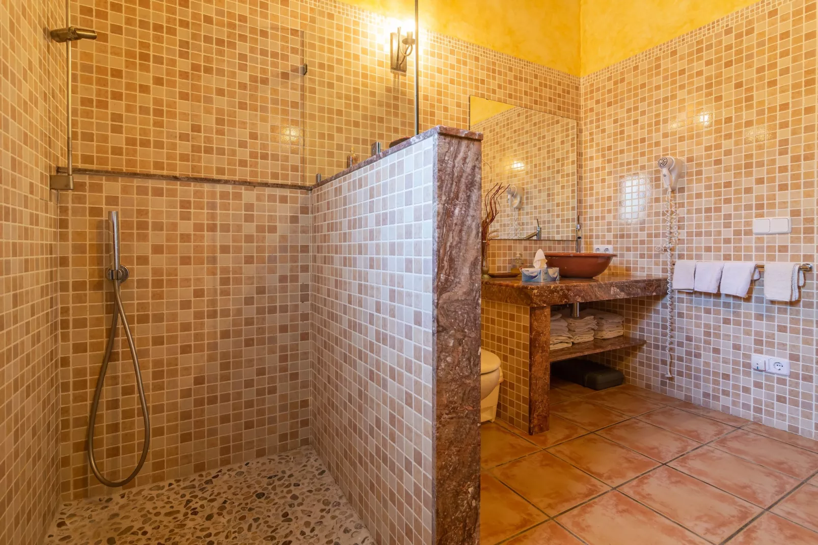 Es Garballons-Bathroom