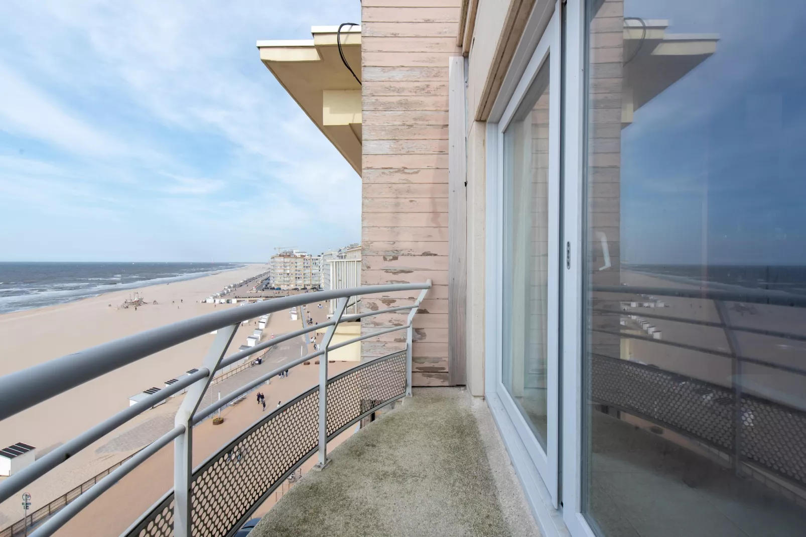 Zeezicht IX-Terrassenbalkon