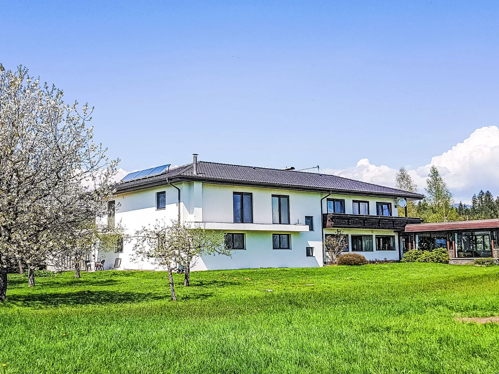 Villa Therese-Outside