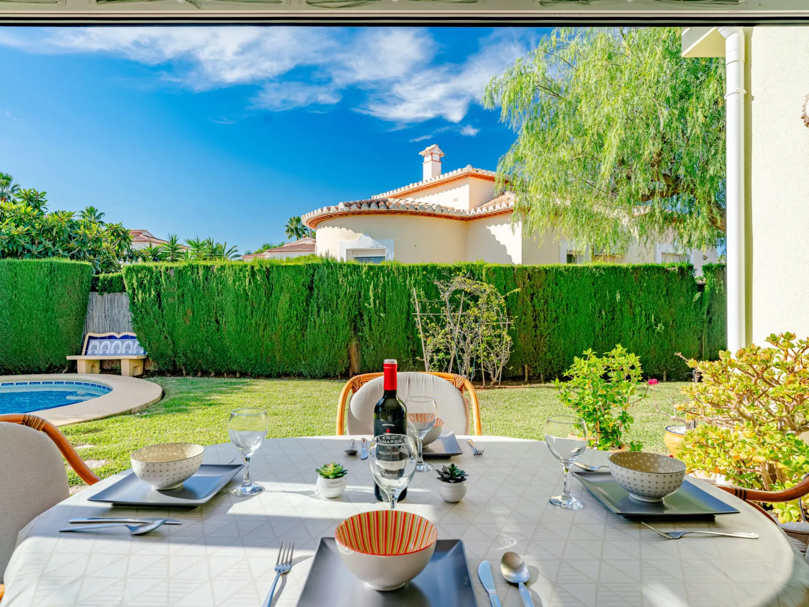 Maison Xoriguer-Outside