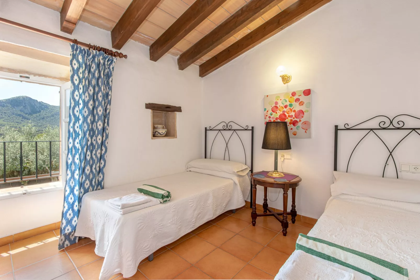 Ca na Pereta: Encanto Tradicional con Piscina Priv-Bedroom
