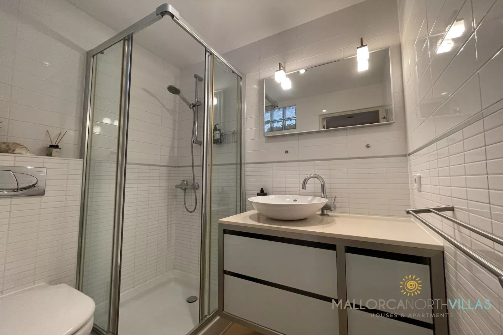 Casa del Sol: Lovely spacious family apartment-Salle de bain