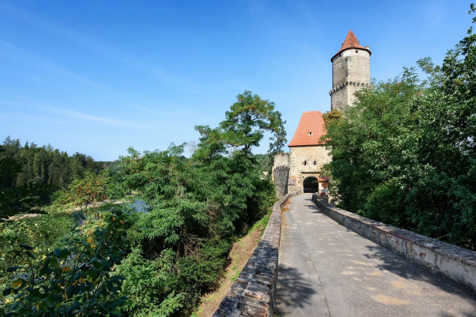 Orlík JVNL102-Gebiete Sommer 1 km