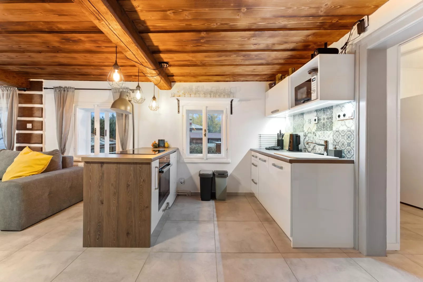 Dolni Branna KDB026-Kitchen