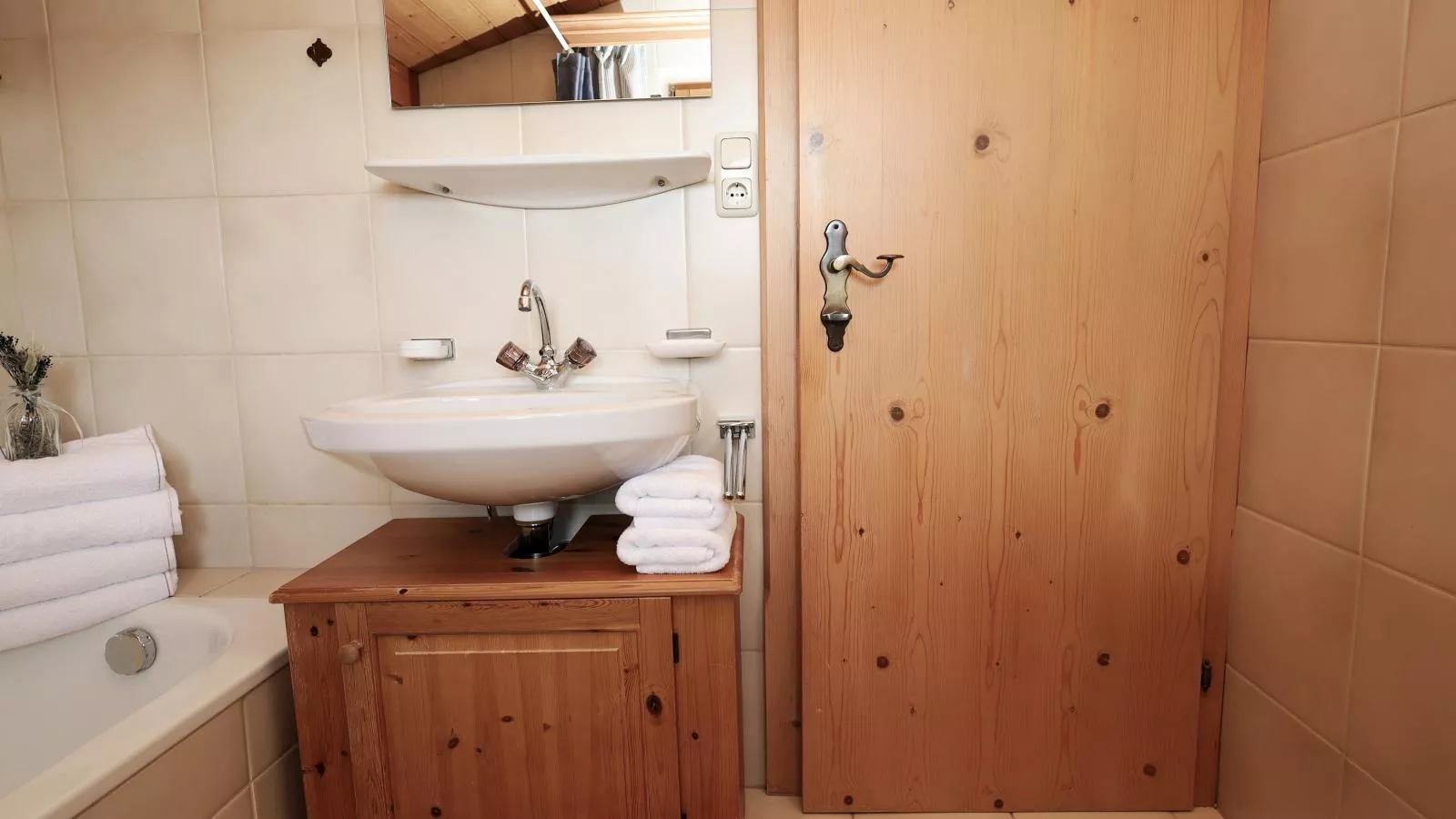 Müller Nr 1 und 2-Bathroom