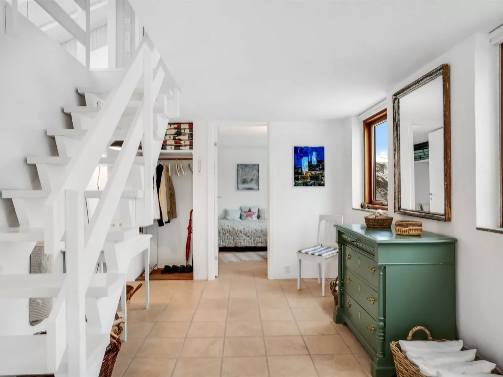 "Bjerund" - 300m from the sea-Drinnen