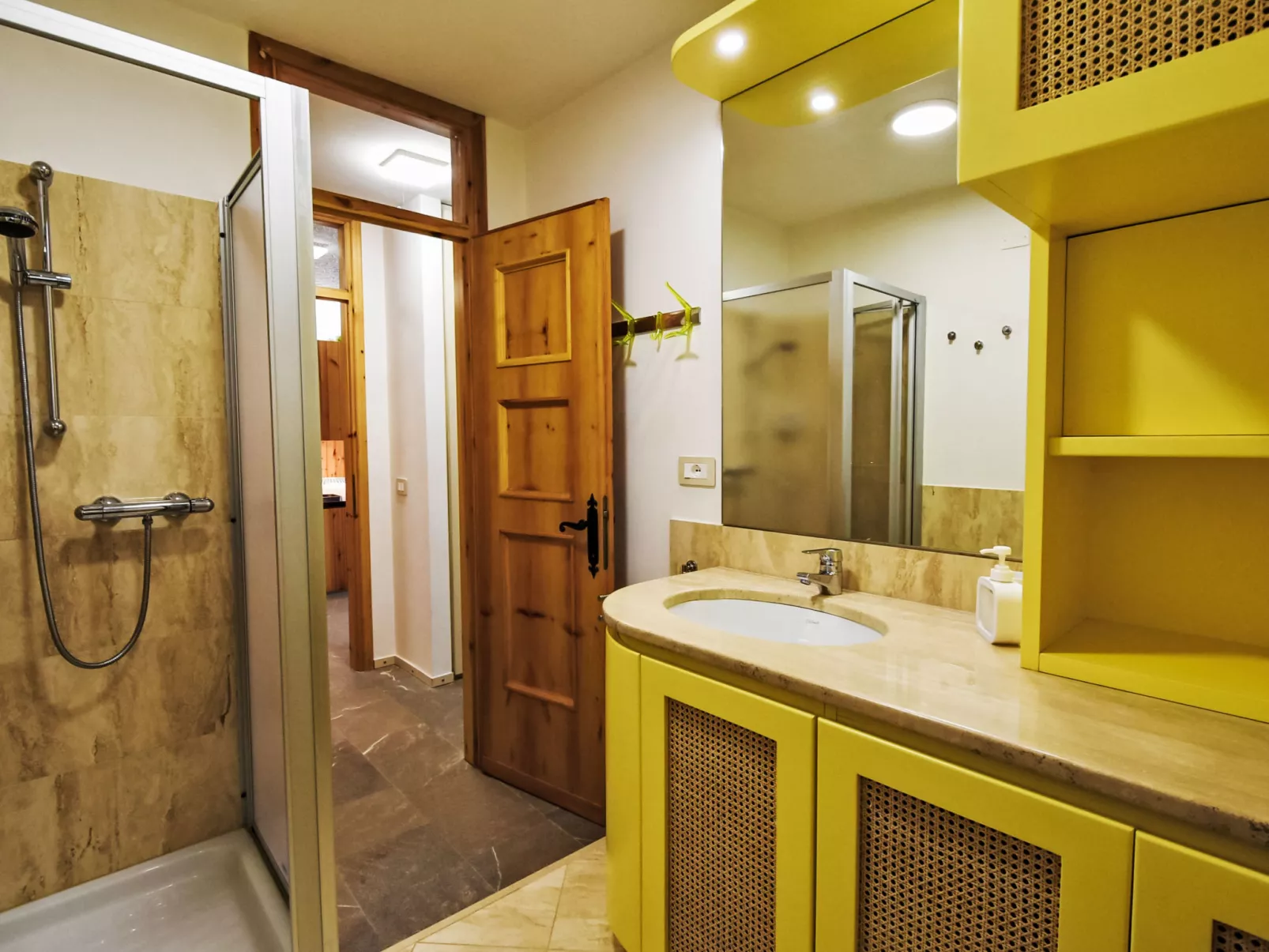 MadeSki Apartment-Dedans