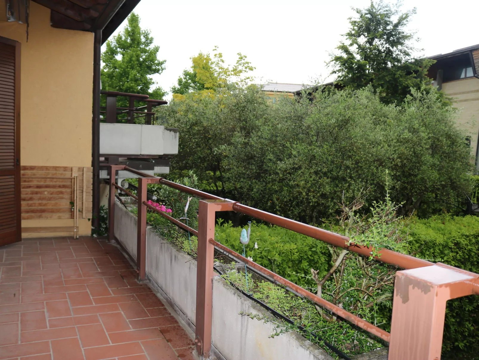 La Casara B-Outside