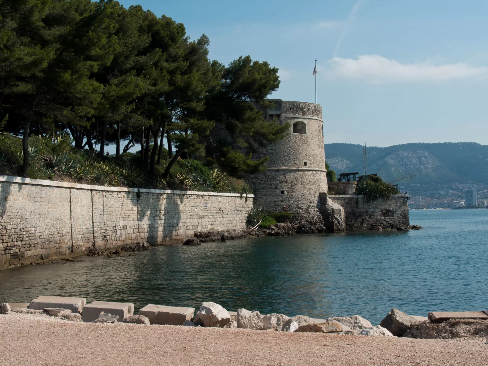 Les Amandiers-Area