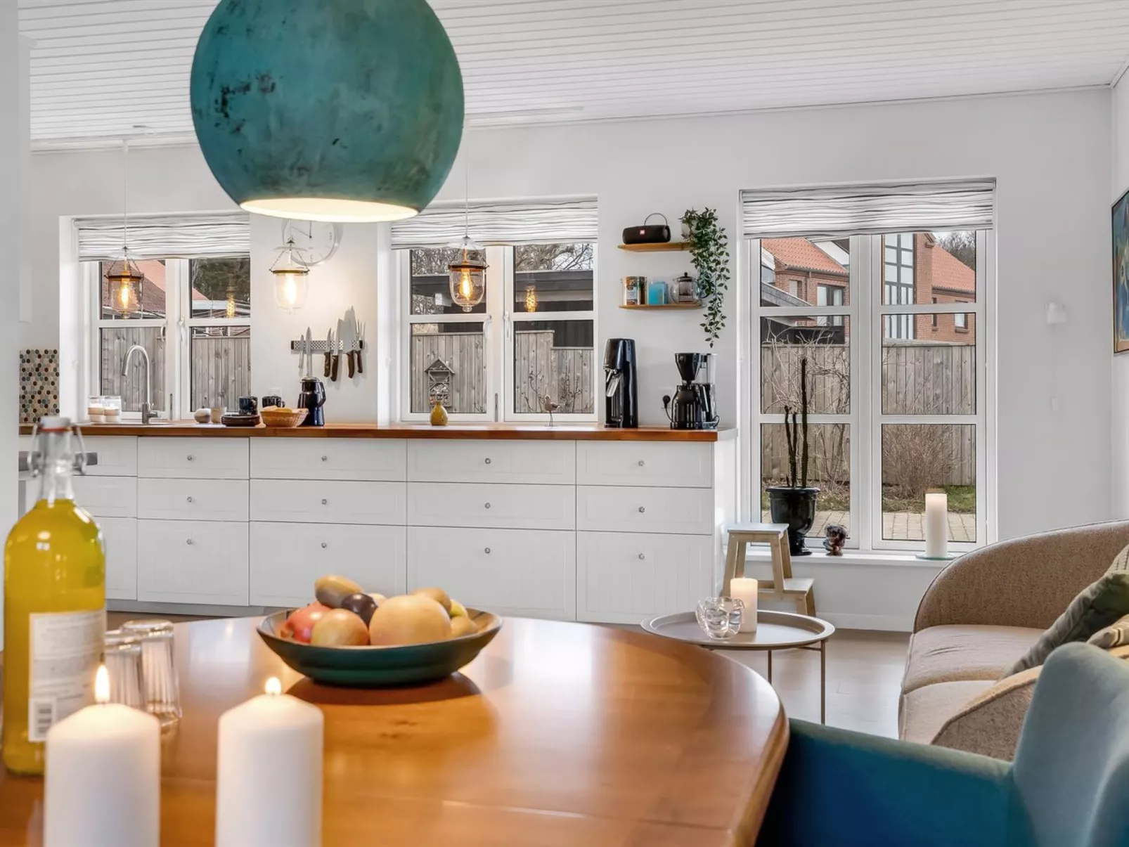 "Brune" - 330m from the sea-Drinnen