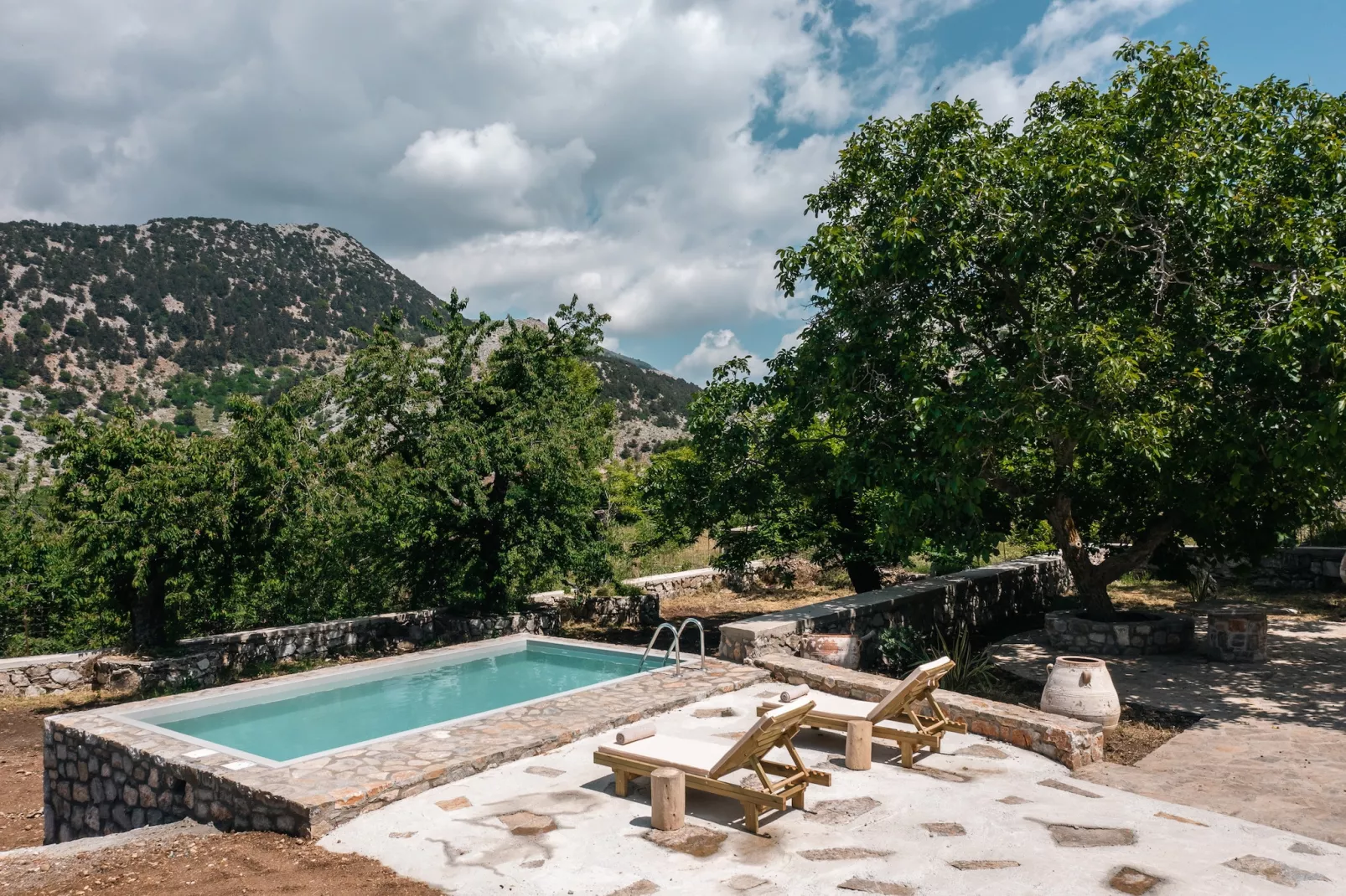 Nomas Home Imbros-Pool