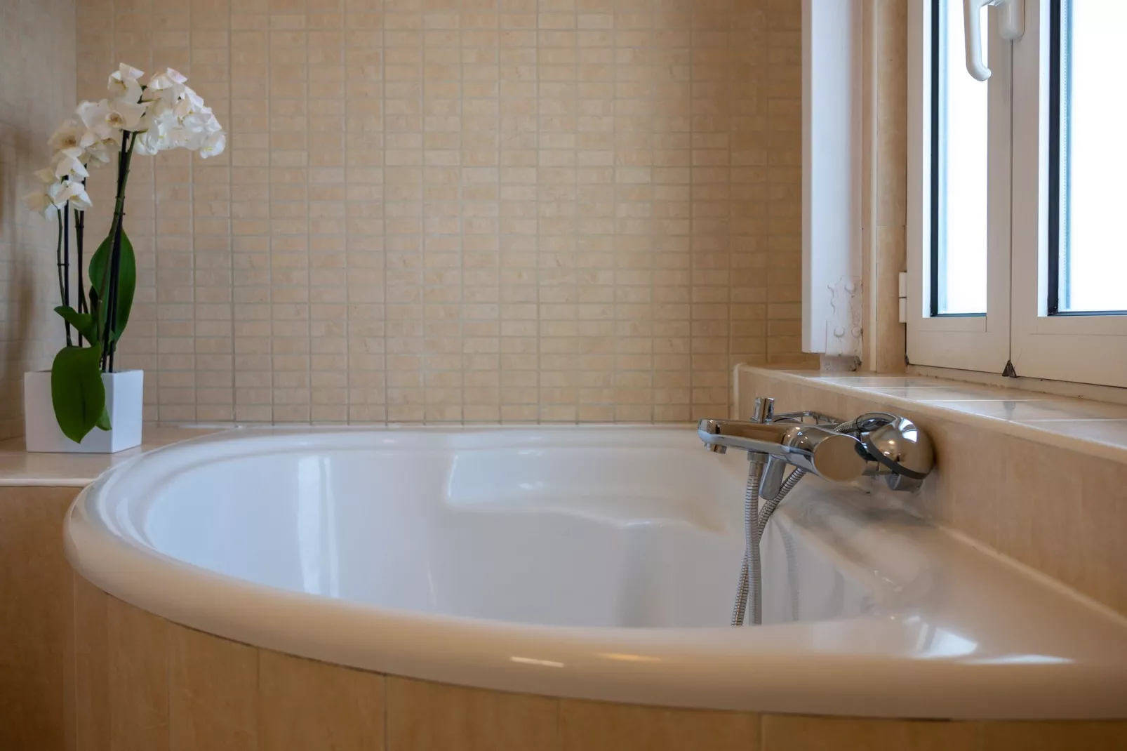 Foothills Blue 6-Bathroom