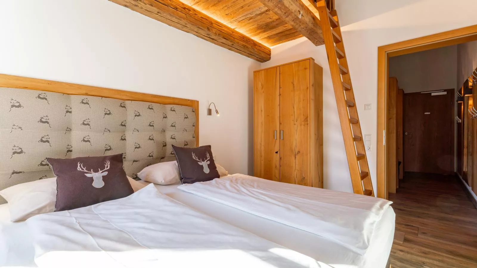 Tauernsuites Mitterwirt TOP 322-Schlafzimmer