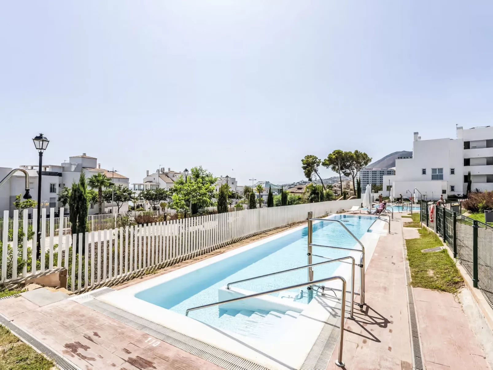 Bahia de Torrequebrada-Outside