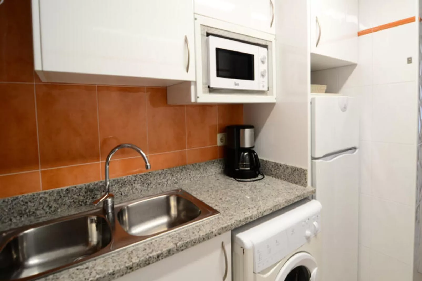 Appartements à L'Estartit-Außenbereich Sommer