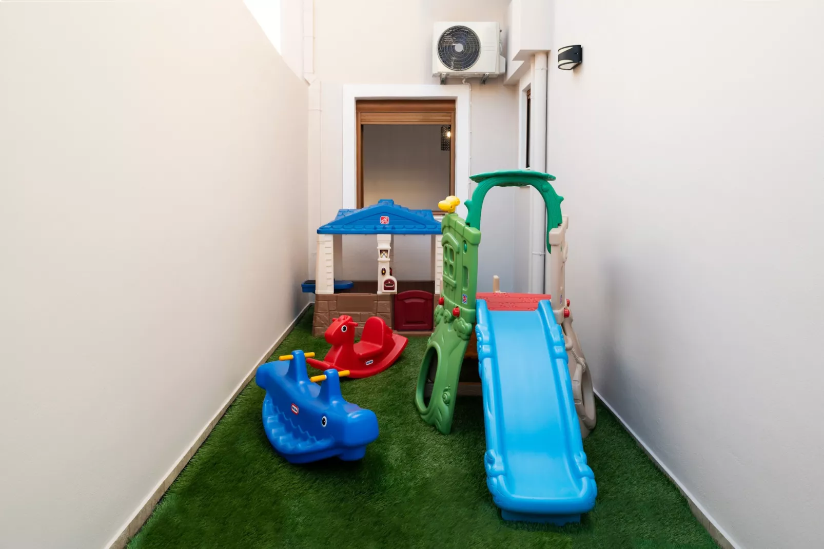 Zen Play-Facilities