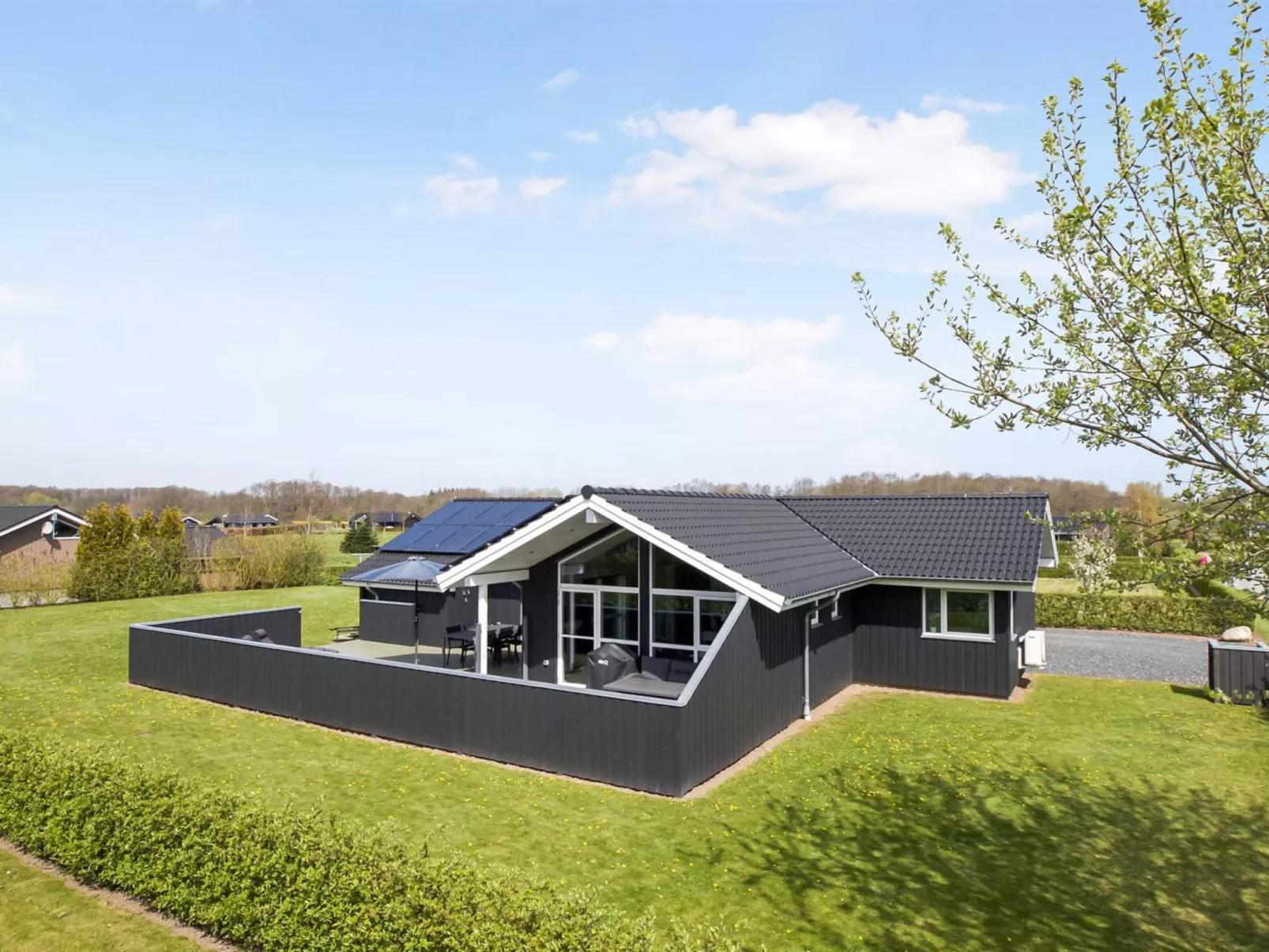 "Delko" - 650m from the sea-Draußen