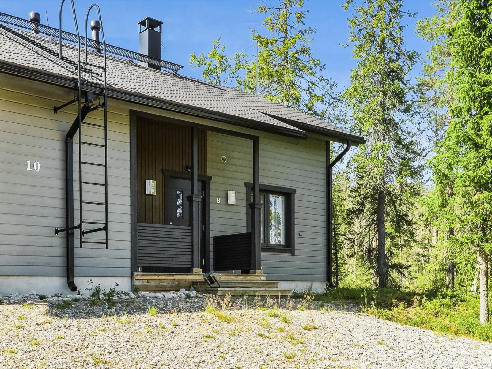Aihki pine cottage-Outside