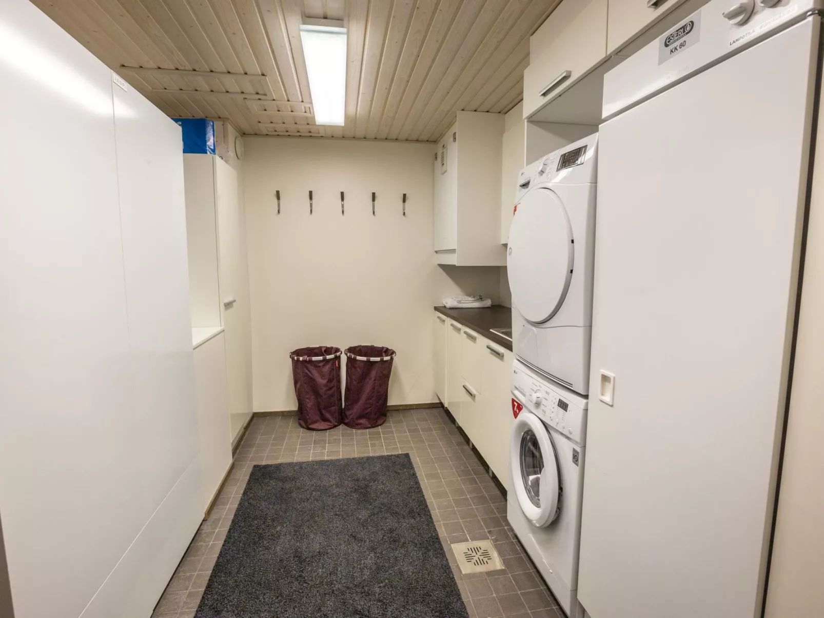 Karhunkieppi 9 b-Drinnen