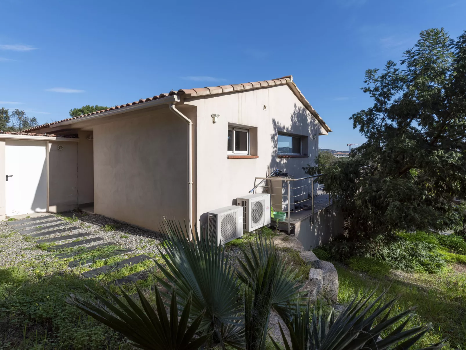 Casa Caminu-Outside