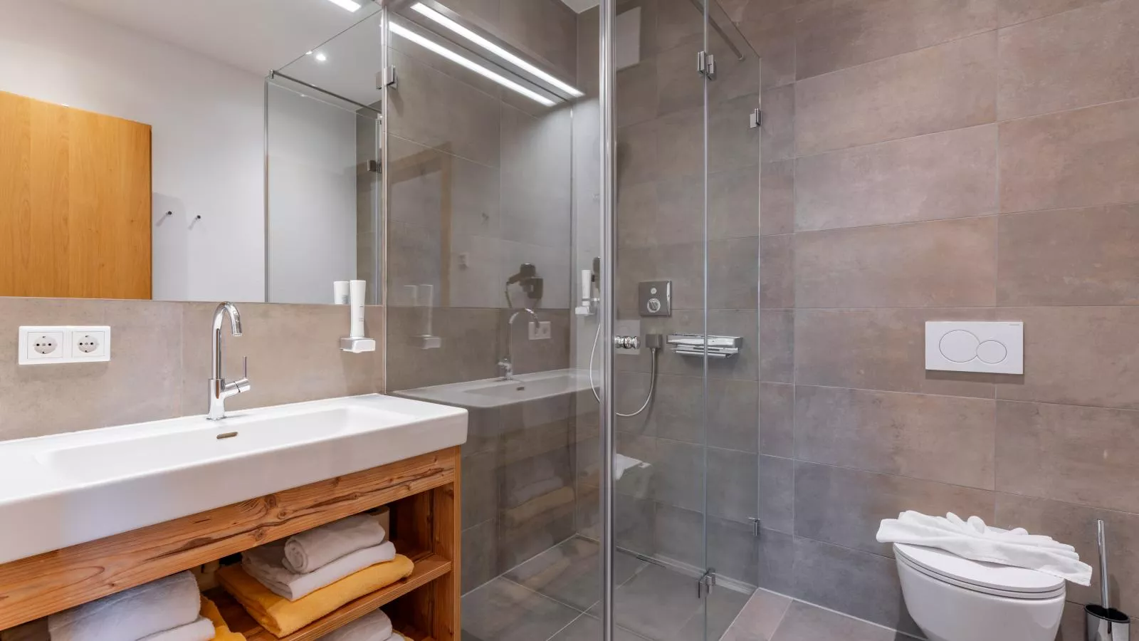 Tauern Suites Mitterwirt TOP 324-Bathroom