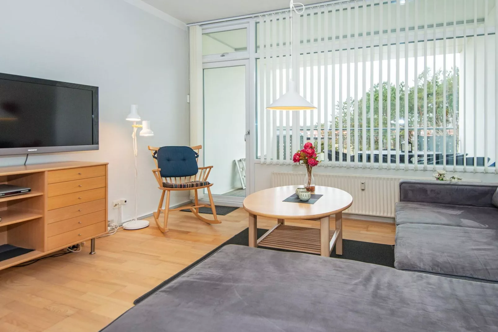 2 room,ground floor or 1.-Innen