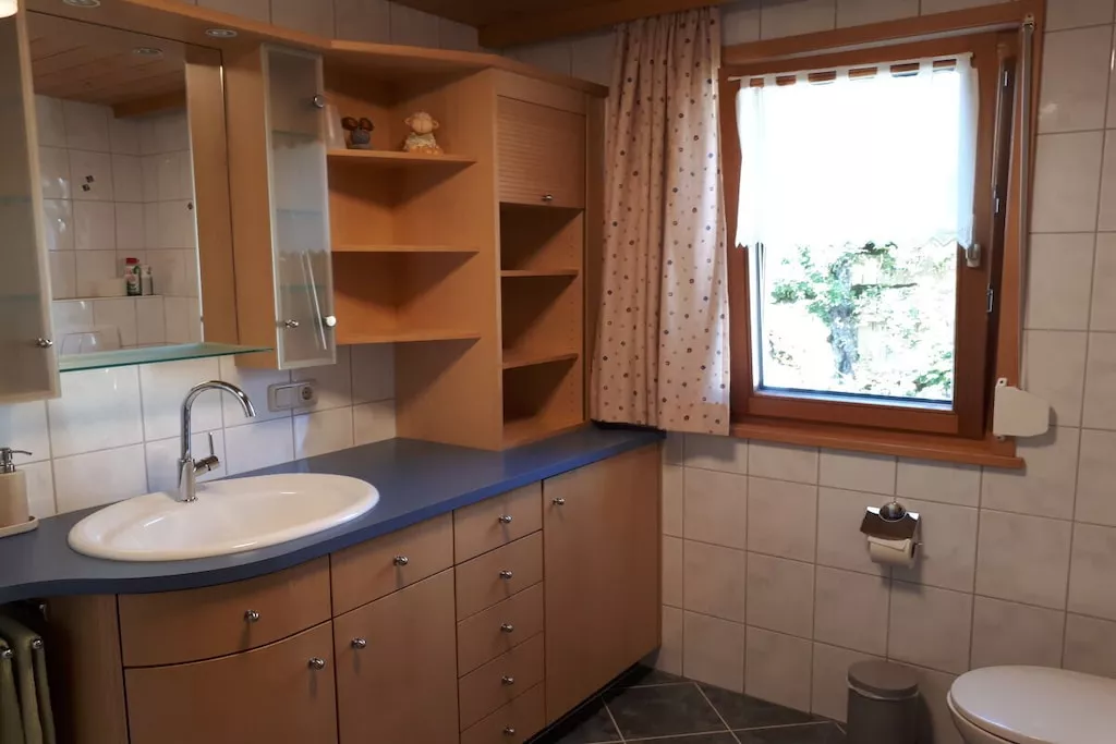 374386-Nicht getaggt