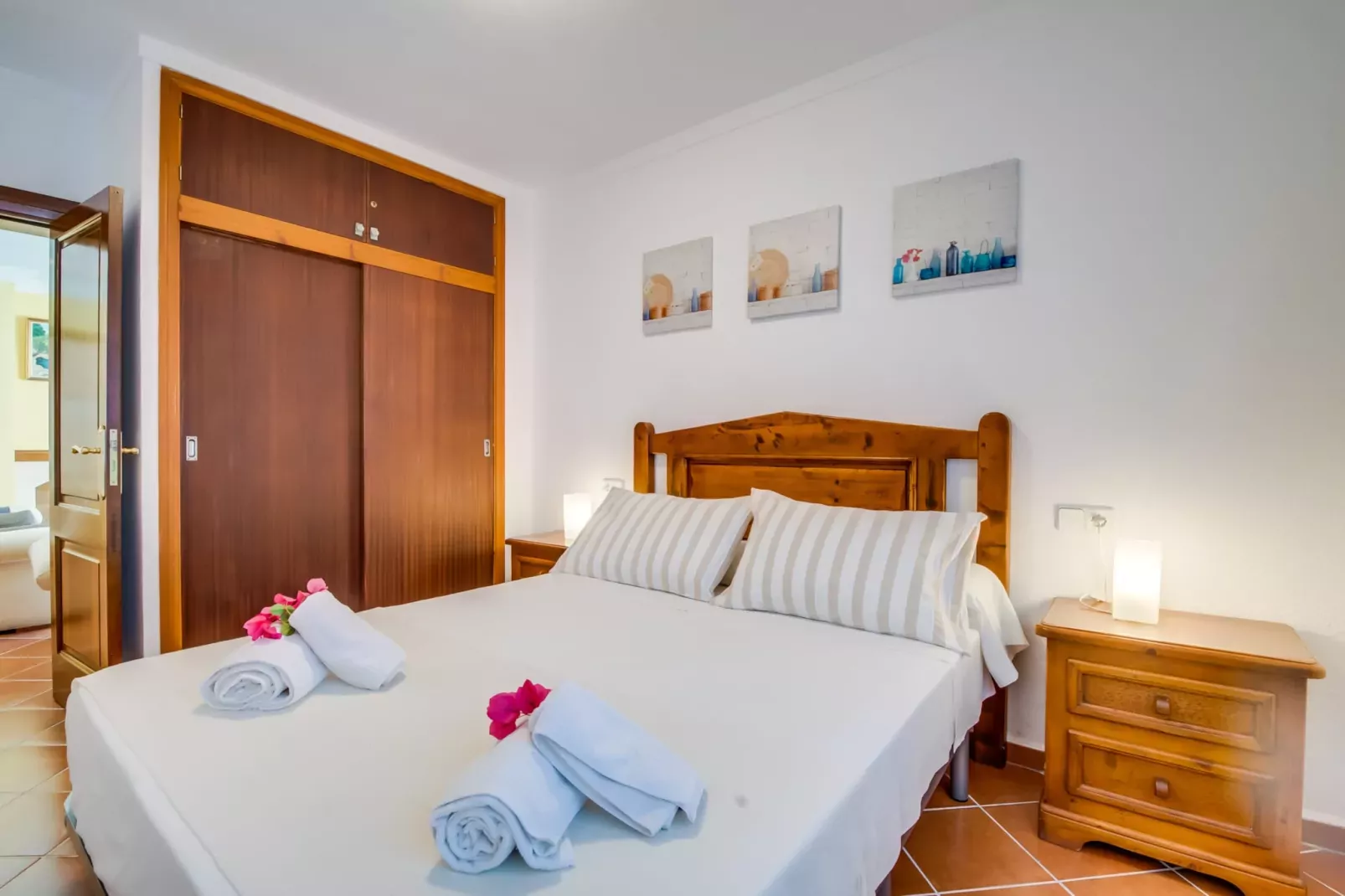 Can Jaume-Bedroom
