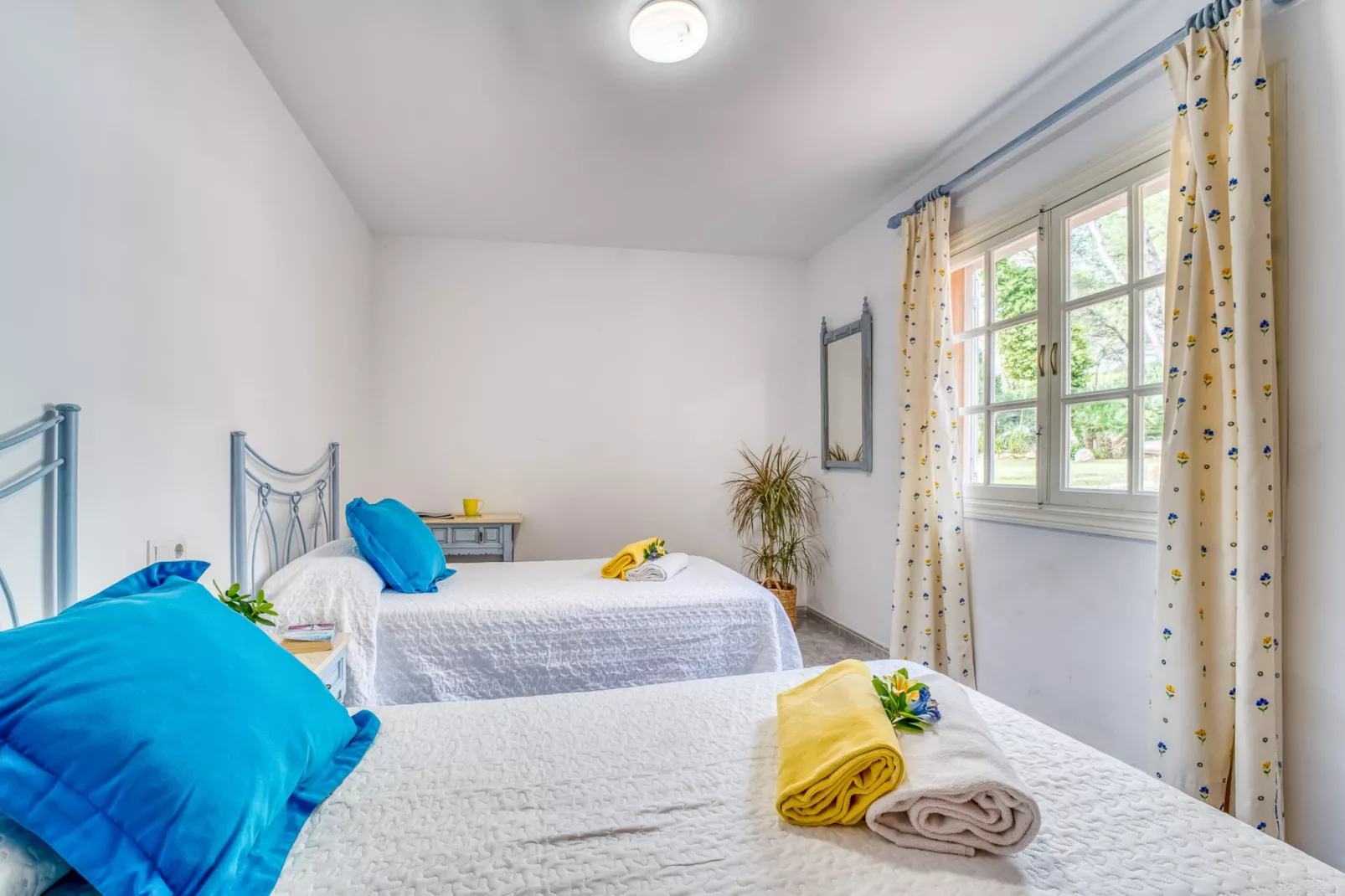Esteban-Bedroom