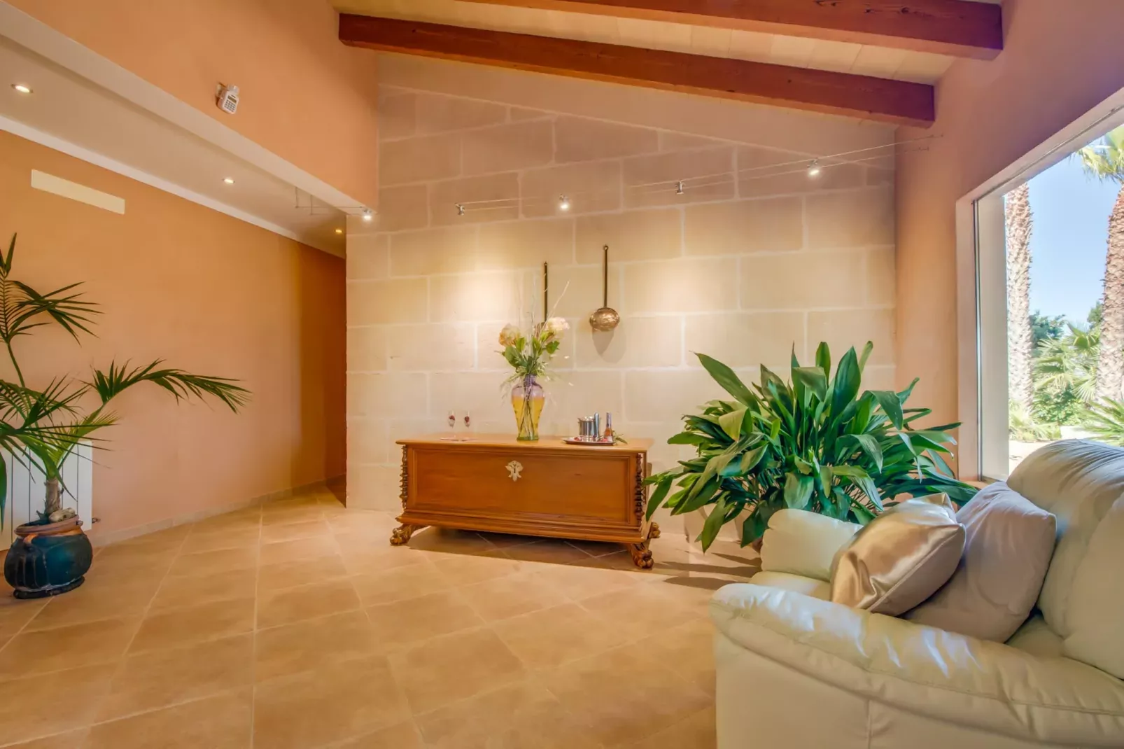 Can Ribas-Living room