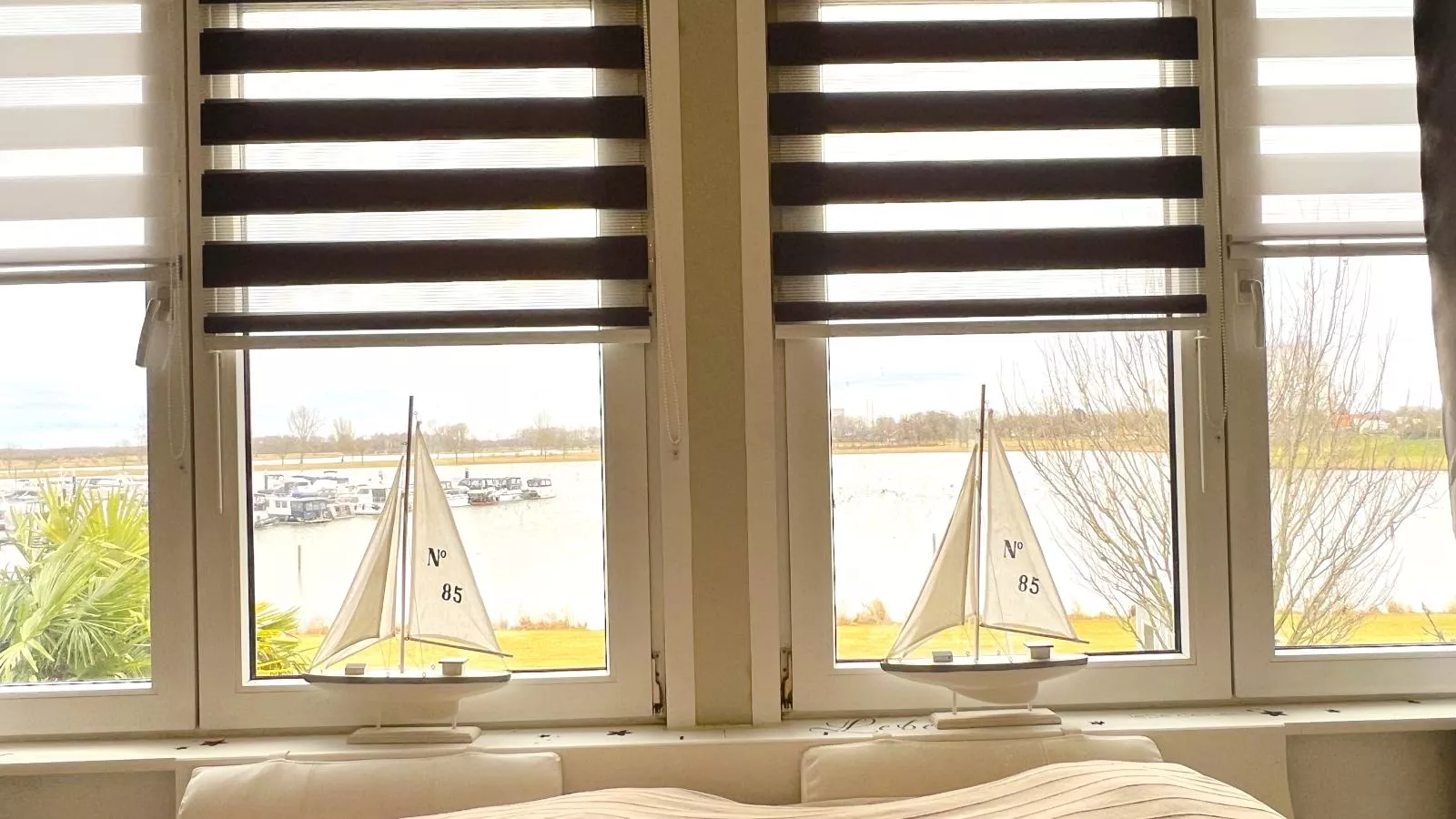 Maaszicht-Bedroom
