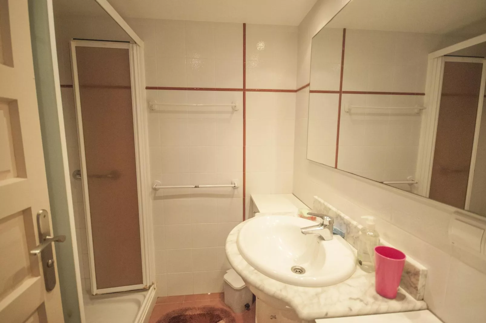 Medas 12-Bathroom