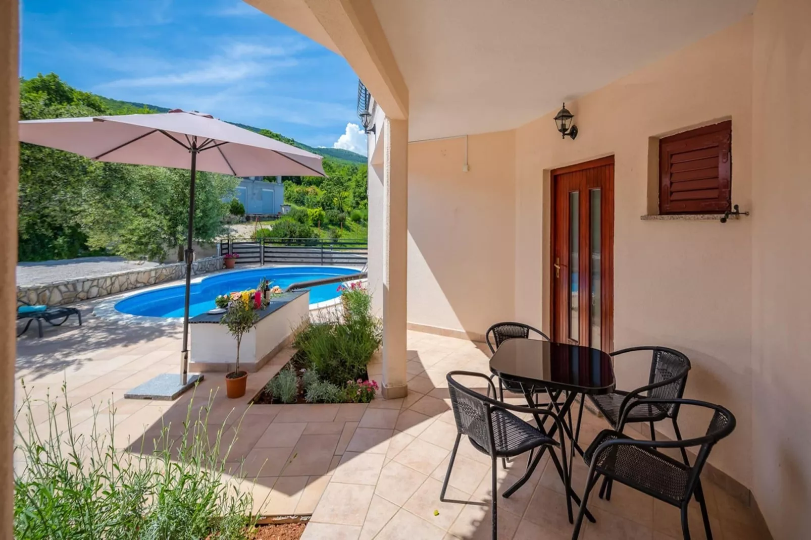 Lara 5 - Shared Pool, Sauna, Jacuzzi-Terrace